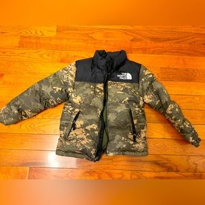 The North Face Boys' 1996 Retro Nuptse Down Insulated Jacket (Excellent cond)